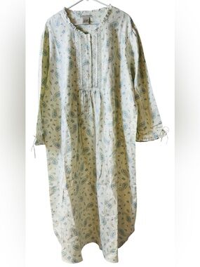 Laura Ashley Vintage White & Blue Paisley 100% Cotton Flannel Nightgown Size XL